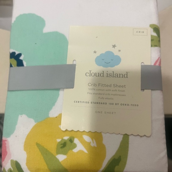 Cloud Island  Crib Fitted Sheet  Floral 100% cotton for Standard Crib Mattresses - Picture 1 of 3